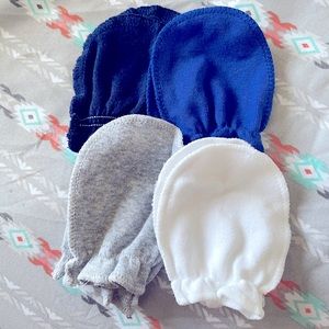 0-6 Month old mittens